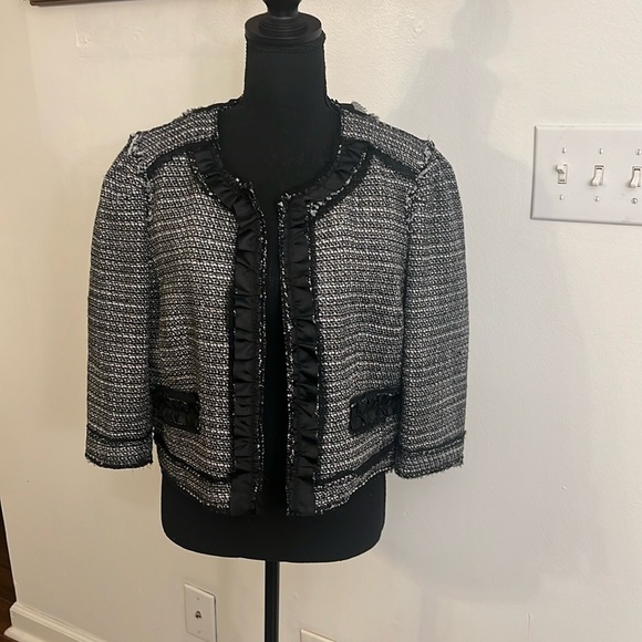 Apostrophe Plus Size Elegant Cotton Blend Blazer, Sz. 16P. - Picture 2 of 13